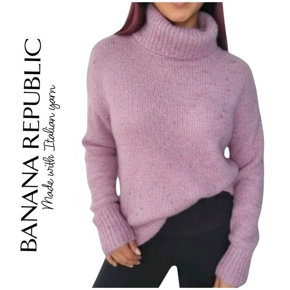 Banana Republic Italian Yarn rainbow color Lilac turtle neck Sweater, sz M